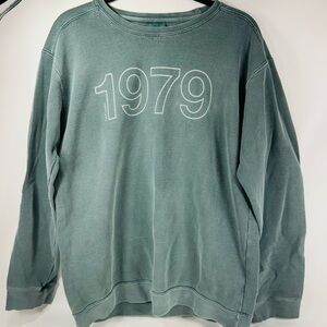 Comfort Colors Green Vintage Look “1979” Sweatshirt Unisex Size M